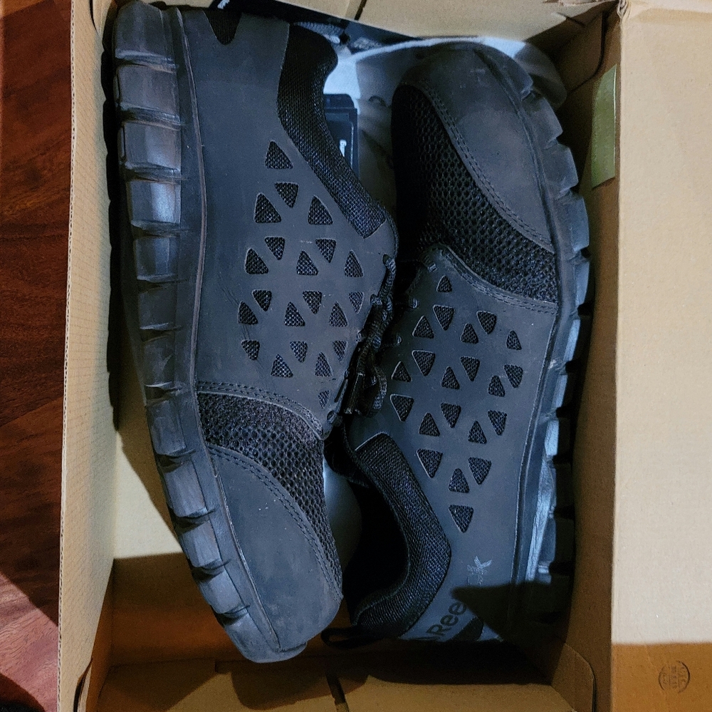 Rebook Work shoes